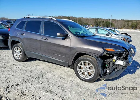 2018 Jeep Cherokee Latitude Plus z USA, uszkodzony, nr VIN 1C4PJLLB8JD509757